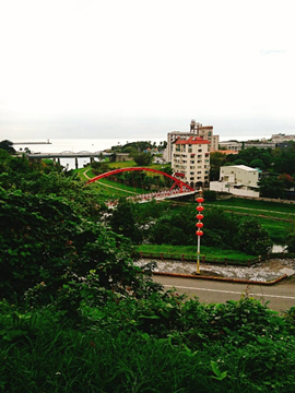 在松園別館可俯瞰美崙溪入海處、花蓮港及太平洋海景